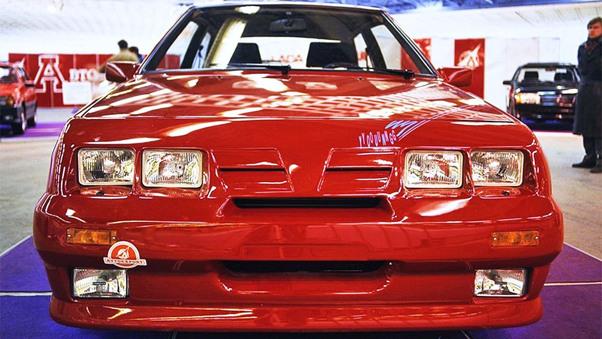 Это легендарное авто СССР делали для иностранцев совсем другим: такую восьмерку большинство бы и не узнало