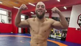 «Я люблю Россию! Россия — мой дом». Бразильский боец заговорил по-русски после победы в UFC
