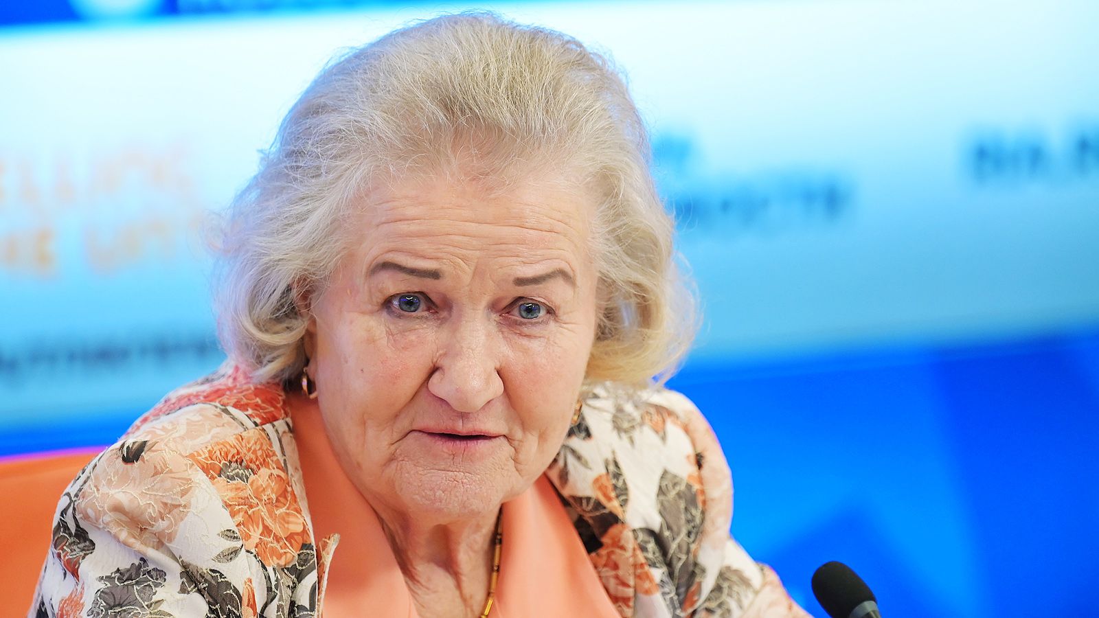 лидия скобликова прозвище. лидия скобликова второе место в истории. скобликова лидия павловна златоуст. лидия павловна скобликова 8 марта 1939г советская конькобежка. лидия скобликова шестикратная олимпийская чемпионка.