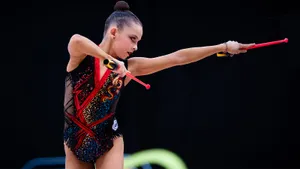 15-летняя звездочка гимнастики из Уфы наконец-то обошла доминирующую украинку. Ильтерякова увозит 2 медали с КМ