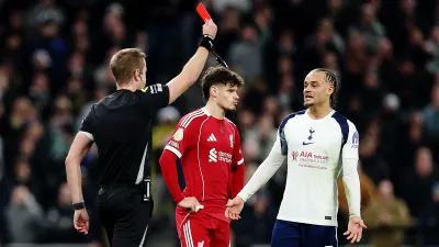 Хави Симонс