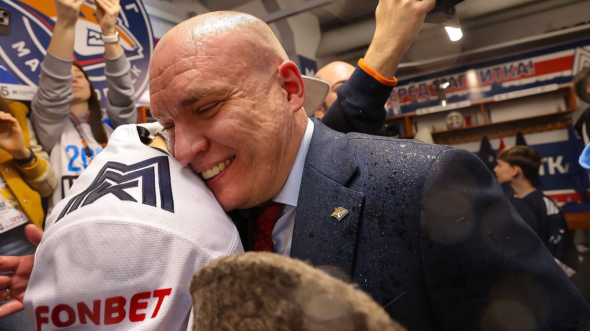 Бирюков: «Продление контракта с Разиным — логичный шаг развития «Металлурга». Впереди — еще больше громких побед»