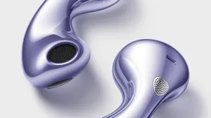 Наушники HUAWEI FreeBuds 6 появились в версии EAC за 6100: у них беспроводная Qi-зарядка и улучшенная посадка