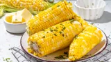 Как быстро и вкусно приготовить кукурузу в початке: 3 простых способа