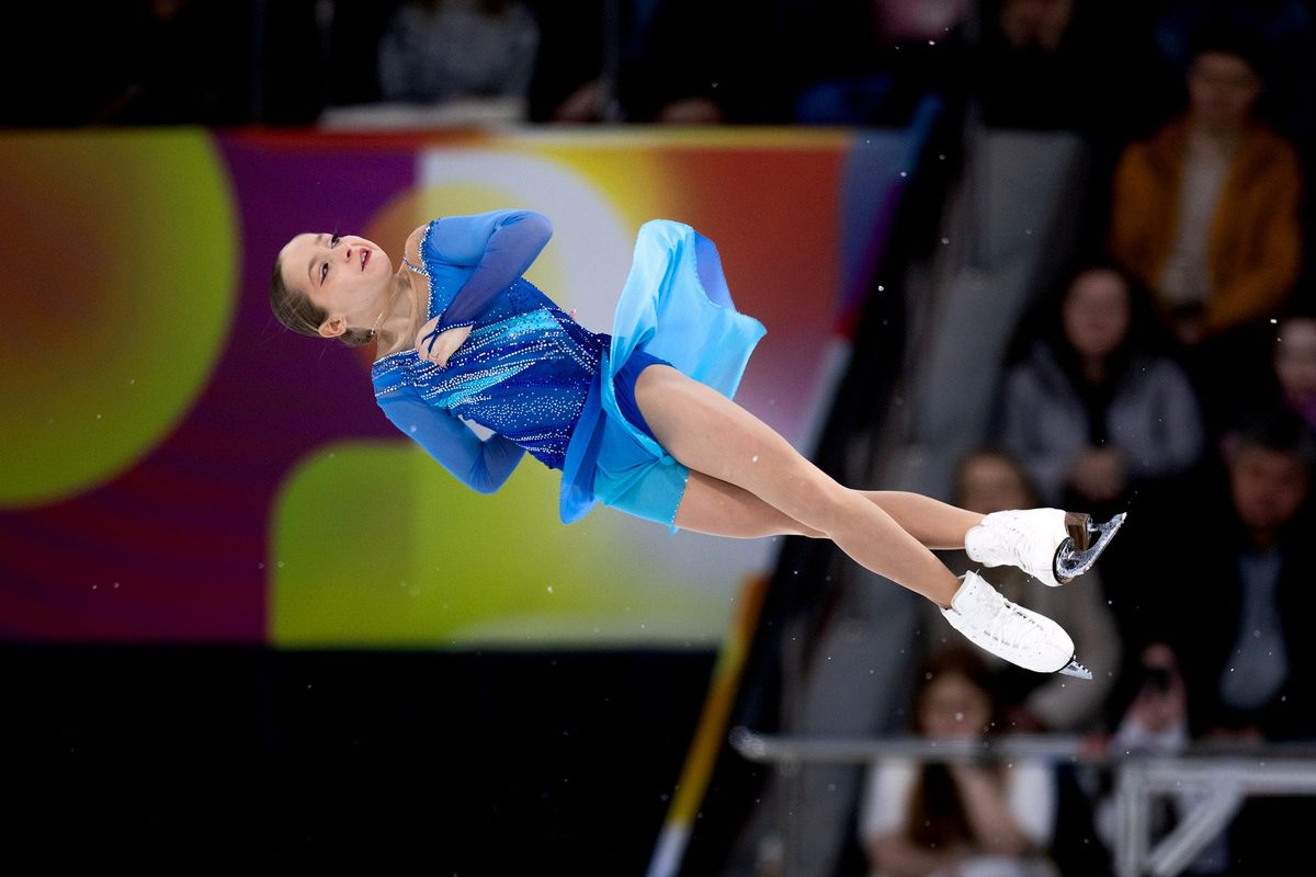 Губки бантиком Щербаковой, синие очки Косторной, Трусова в будоражащем топе. Воссоединение великого трио ТЩК: Фото