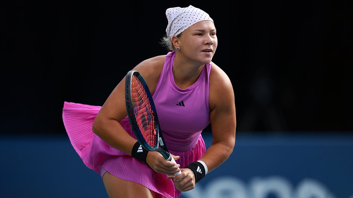 Шнайдер выиграла у Джойнт на старте турнира в Дубае