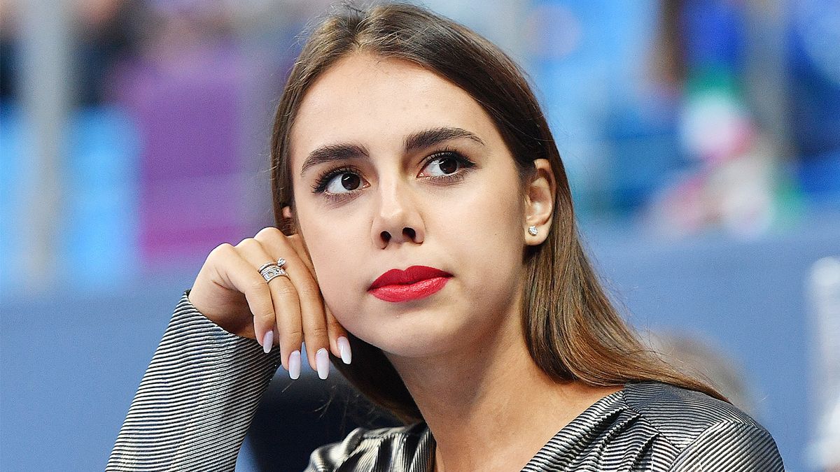 Олимпийская чемпионка Мамун ответила, почему не уезжает из России, где она не чувствует себя в безопасности