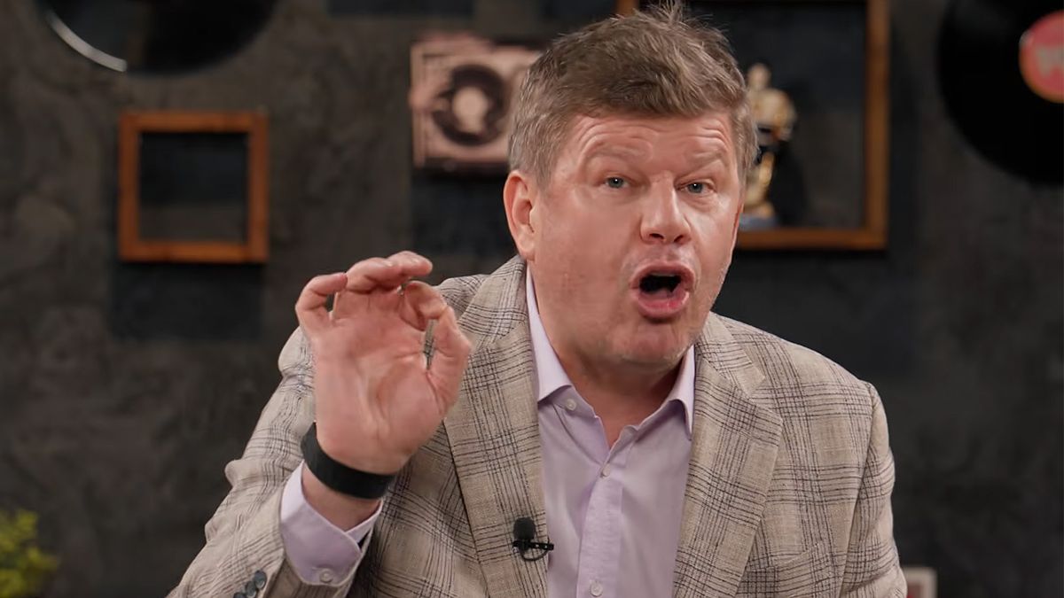 Губерниев: «Сафонов сейчас лучший российский спортсмен в мире. В отличие от Овечкина, он играет в плей‑офф»