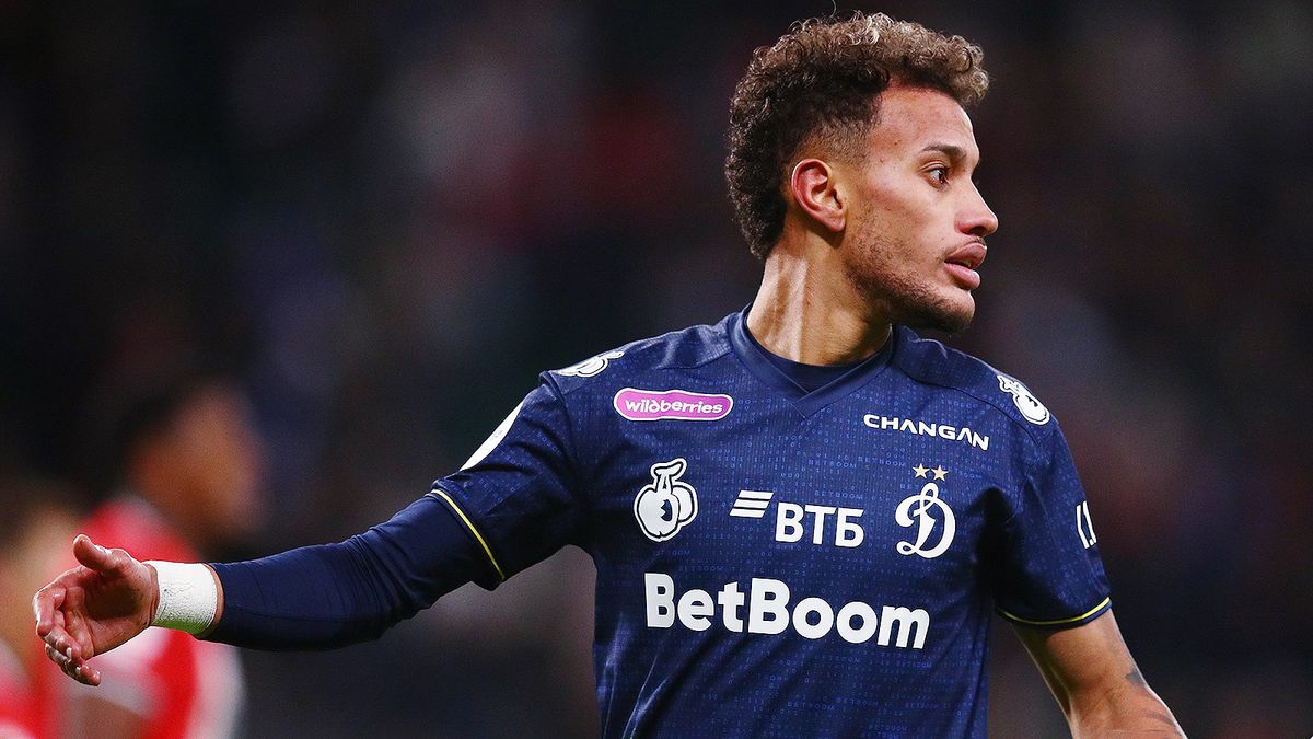 «Такого с «Динамо» происходить не должно». Бителло — о концовке матча с «Крыльями»