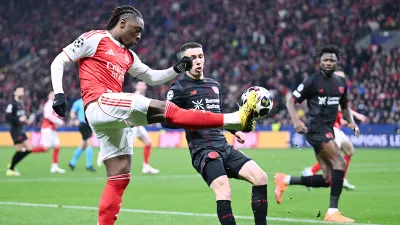 ФК Арсенал Лондон, ФК Байер Леверкузен