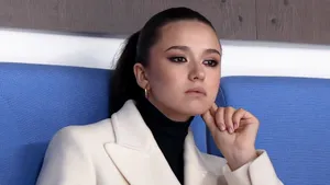 «Надеюсь, у Валиевой с мозгами все хорошо». Что нужно знать о возвращении Камилы: слова ее мамы, тренера и Навки