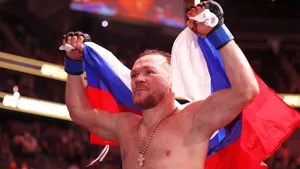 Величайшая трилогия в истории России. Чемпион UFC Петр Ян идет добивать дерзкого грузина Двалишвили
