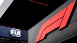 Формула-1 отложила до сентября решение по этапам в Катаре и ОАЭ