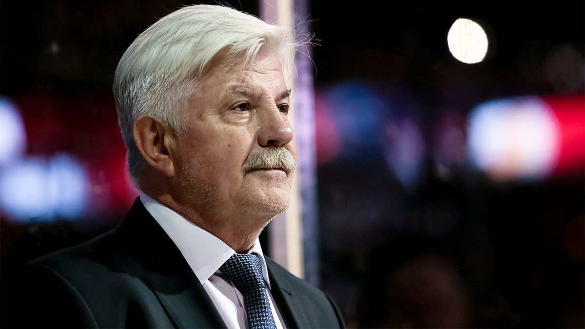 Величкин указал на недостаток иностранных тренеров в КХЛ: «Мы же не приглашаем болгар тренировать»