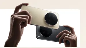 Сравнили шикарные фотофлагманы vivo X300 и X300 Pro: отличаются не только набором камер