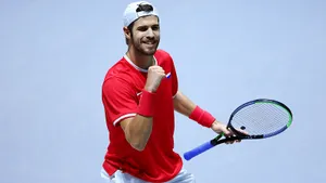 В русском дерби на US Open победил Хачанов. Вернувшийся спустя 3 года в теннис Кузнецов взял всего 8 геймов