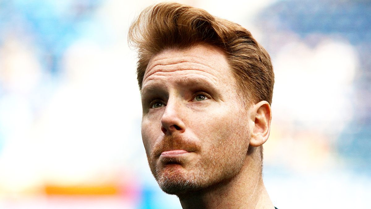 Бывший главный тренер «Спартака» Абаскаль поддержал получившего травму крестообразной связки Бабича: фото