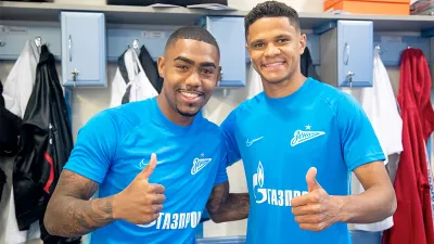 Малком, Дуглас Сантос