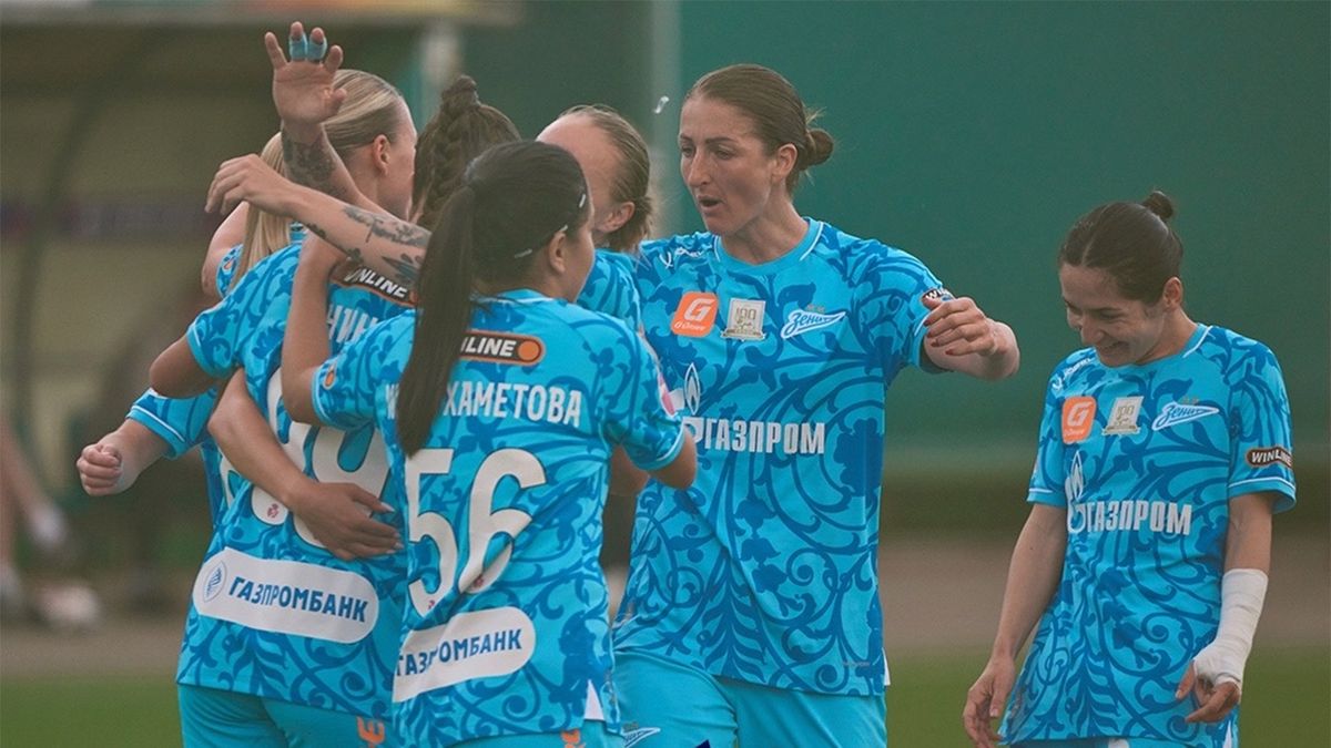 Видео: футболистки «Зенита» обыграли «Локомотив» и вышли в лидеры Суперлиги