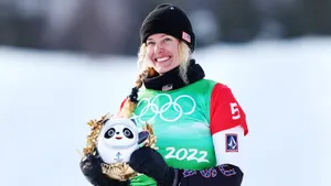 Американка Джекобеллис стала чемпионкой ОИ-2022 в сноуборд-кроссе, россиянки без медалей