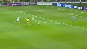 «Как Роналду тут не забил???» Криштиану не реализовал идеальный выход один на один: видео