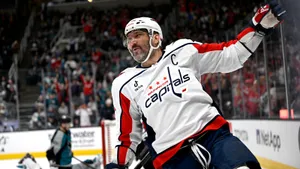 Овечкин безжалостно уничтожил команду русского вратаря, крушившего рекорды! У Ови — дубль, «Вашингтон» — на вершине