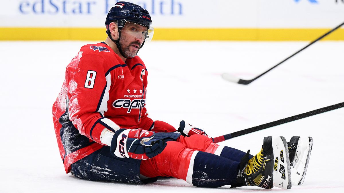 Крикунов: «Овечкин играет еще лучше, чем Хоу, как я думаю. Сашка бы не дал мне клюшкой по спине»