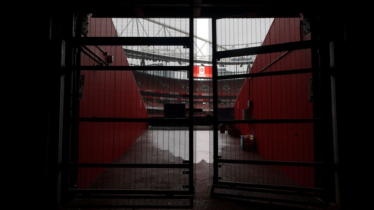 «Арсенал» выпустил 15-летнего футболиста в стартовом составе. Юноша побил клубный рекорд