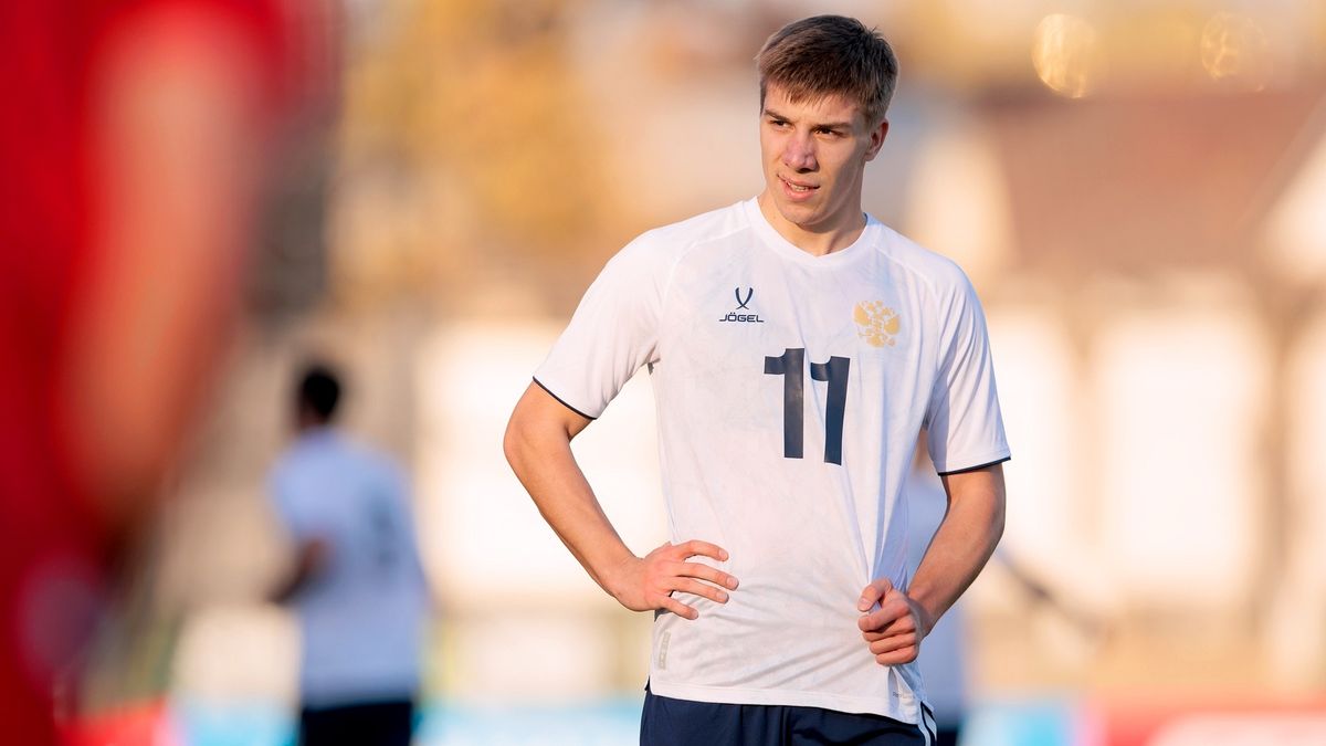 Дмитриев — о попадании в состав сборной России: «Очень хочется, чтобы это произошло как можно скорее»