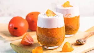 Готовлю ленивый пудинг за 10 минут: нужны хурма и какао, вкуснее не придумать