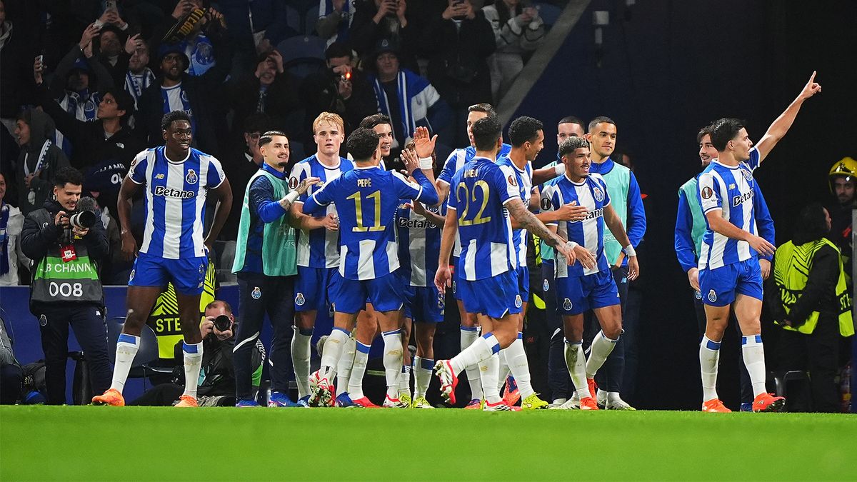 «Порту» разгромил «Морейренсе»