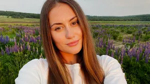 «Думаю начать прислушиваться к хейтерам». Лыжница-красотка Баранова: тренировки у Бородавко, Олимпиада, муж