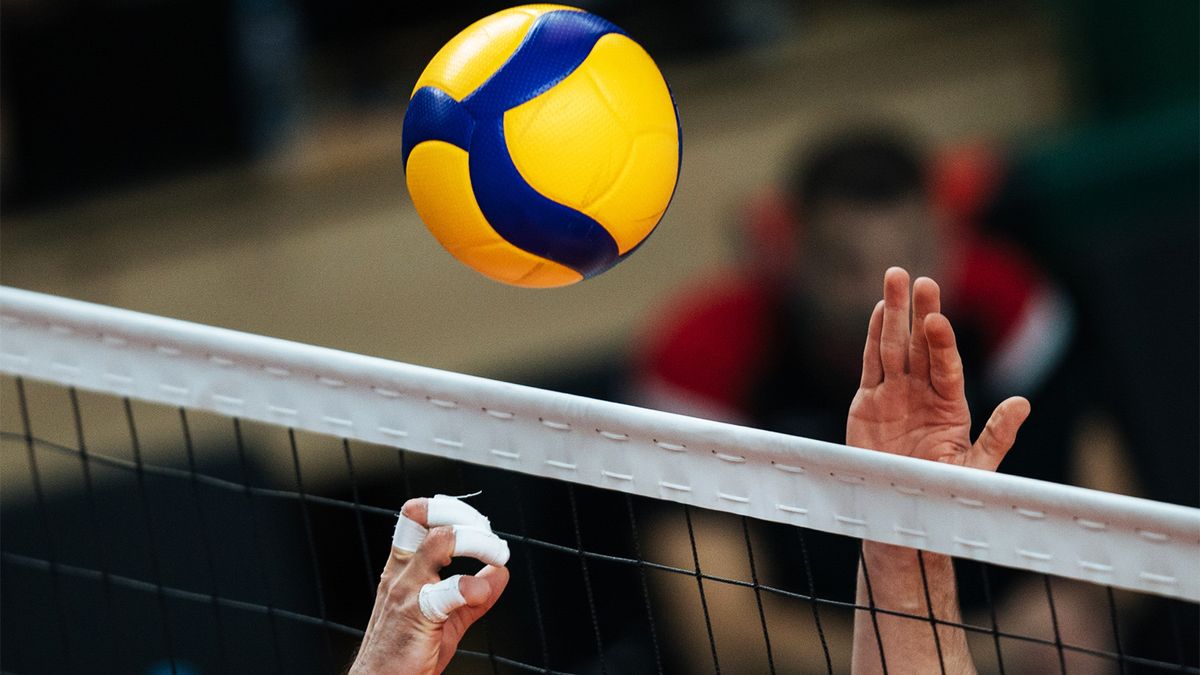 «Локомотив» обыграл «Кузбасс» в стартовом матче сезона Суперлиги