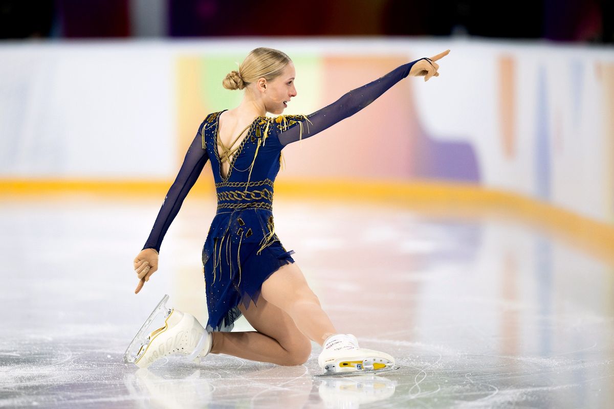 Губки бантиком Щербаковой, синие очки Косторной, Трусова в будоражащем топе. Воссоединение великого трио ТЩК: Фото