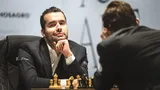 Битва за шахматную корону: россиянин Непомнящий без конца атаковал великого норвежца, но… Live
