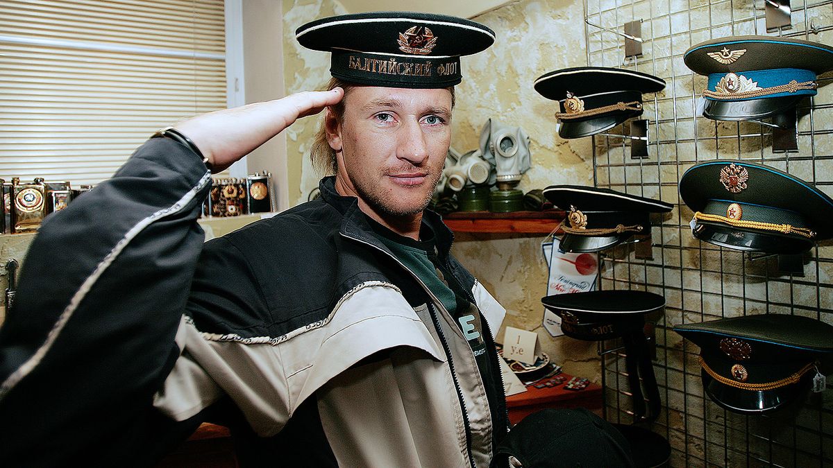 Жил в коммуналке, плохо учился в школе, но стал мировой легендой и покорил Америку. Истории о детстве Ковалева