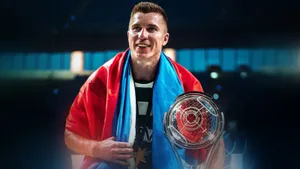 Россиянин выиграл Лигу чемпионов по футзалу — и даже поучаствовал в голе! Кто такой Иван Чишкала