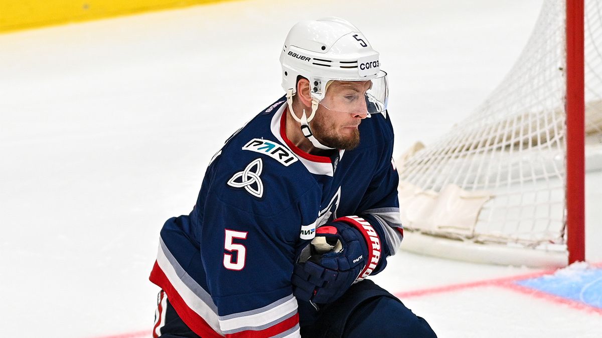 Хлыстов: «Конечно, в кулуарах у нас есть разговоры, с кем «Нефтехимику» будет попроще или потяжелее в плей-офф»