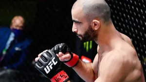 Кикбоксер из Грузии окончательно провалится в UFC — впереди новое избиение. Прогноз на Арнольд Аллен — Гига Чикадзе