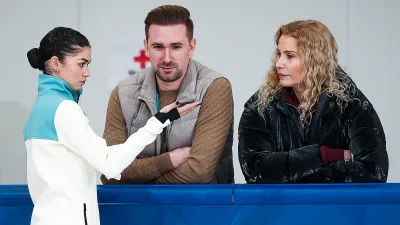 Аделия Петросян, Этери Тутберидзе, Даниил Глейхенгауз