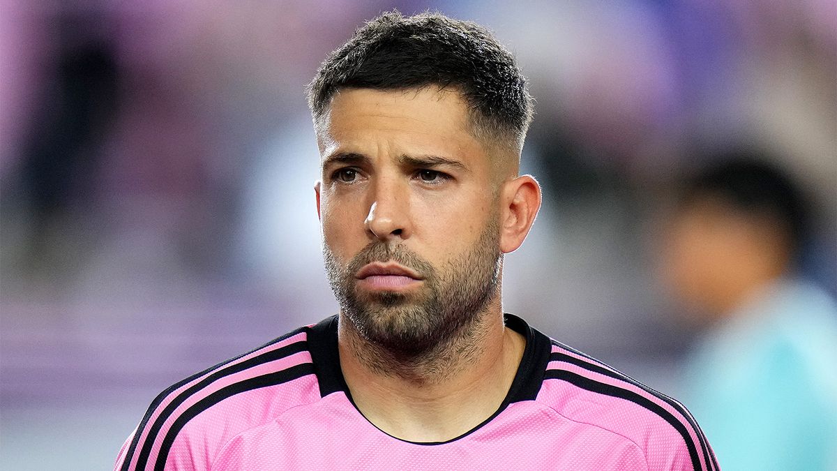 Альба объяснил свое решение завершить карьеру