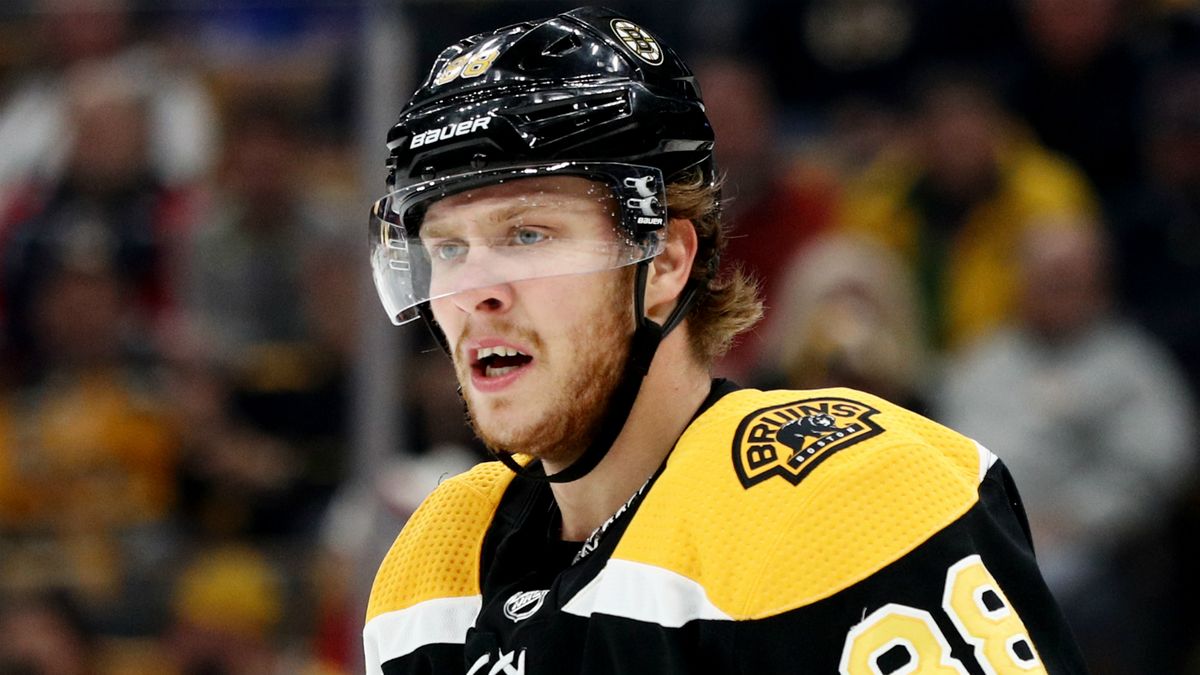 Пастрняк после голевой передачи Хуснутдинова поднялся на 6-е место в списке снайперов «Бостона»