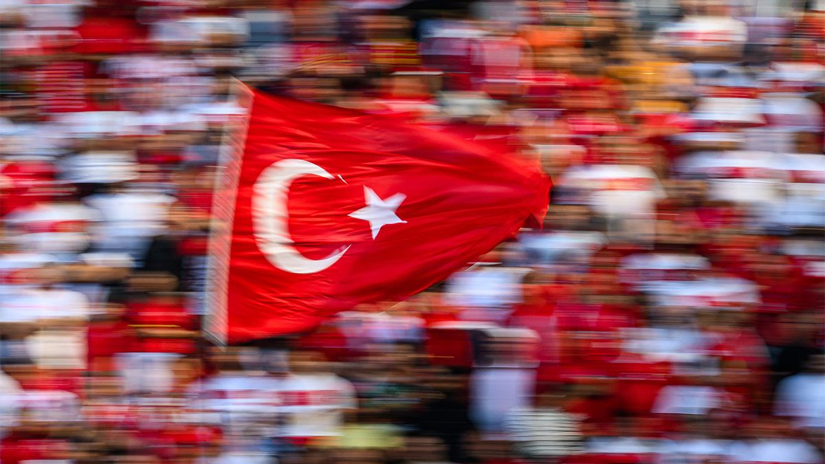 «Такое поведение неприемлемо». Федерация футбола Турции сделала заявление после побега вратаря Озера