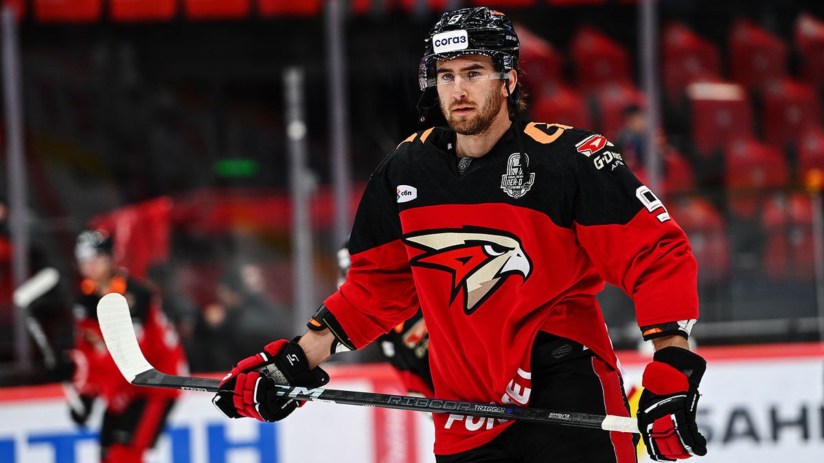 «Авангард» нанес поражение «Металлургу», забросив 5 шайб