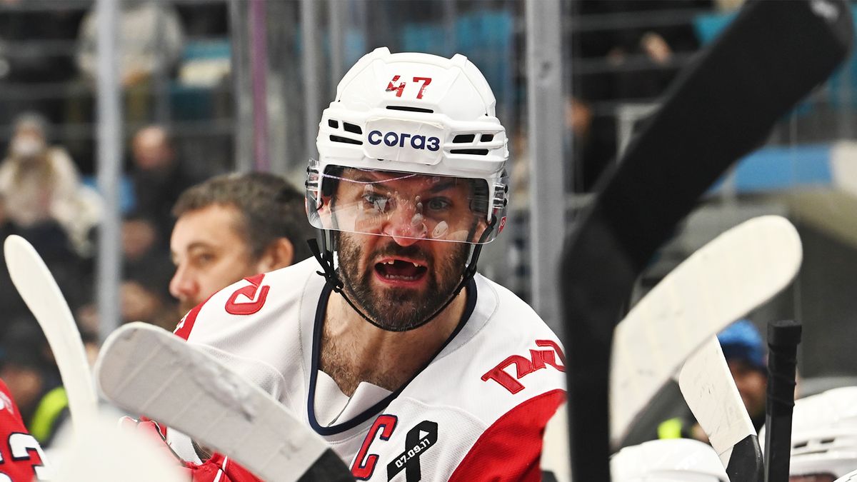 Радулов был удален до конца матча с «Авангардом»