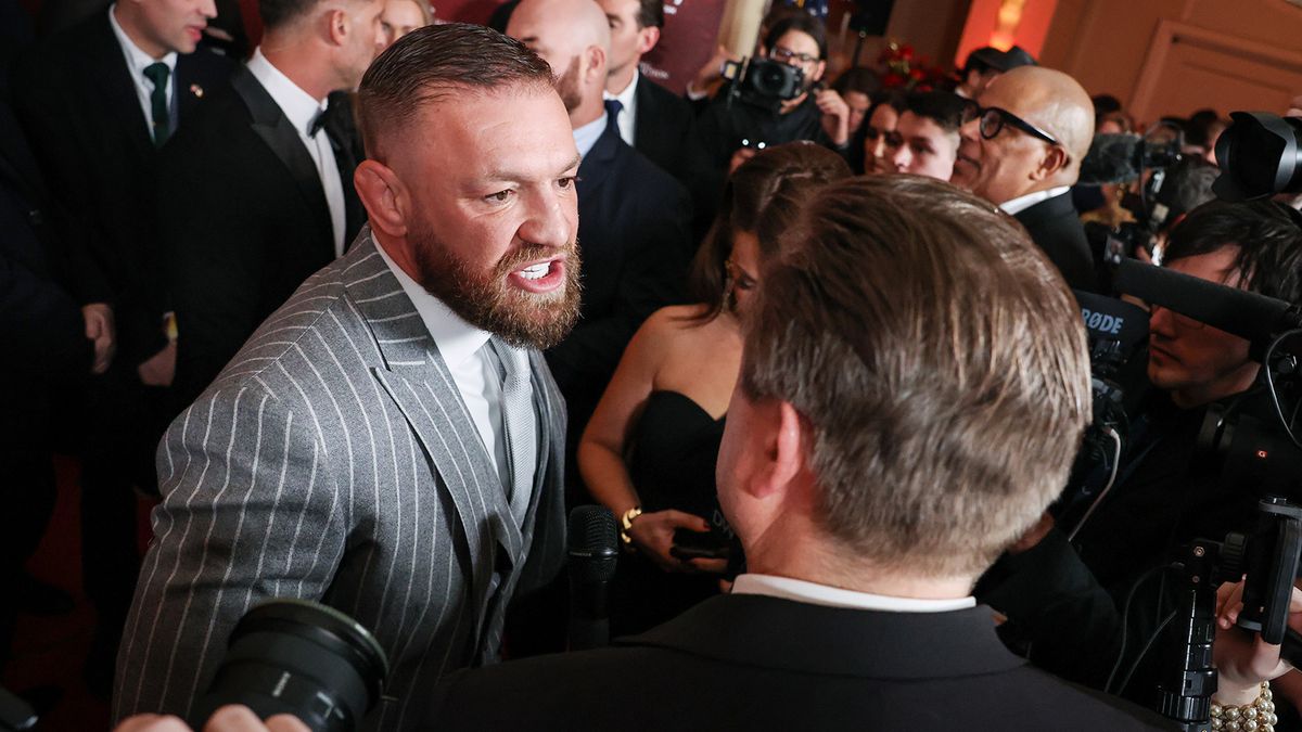 Макгрегор поздравил Орловского с чемпионством в лиге боев на голых кулаках: «Он герой»