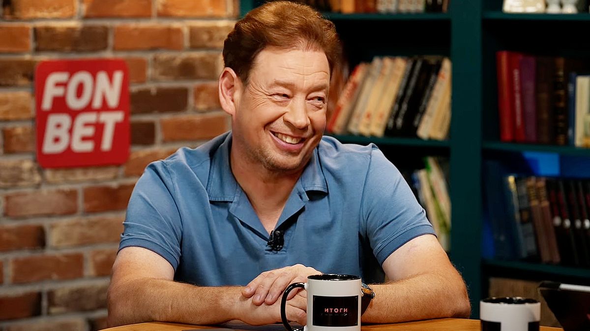 Слуцкий: «Я был невероятно наивен — мог в переходе купить путевки на Канары»