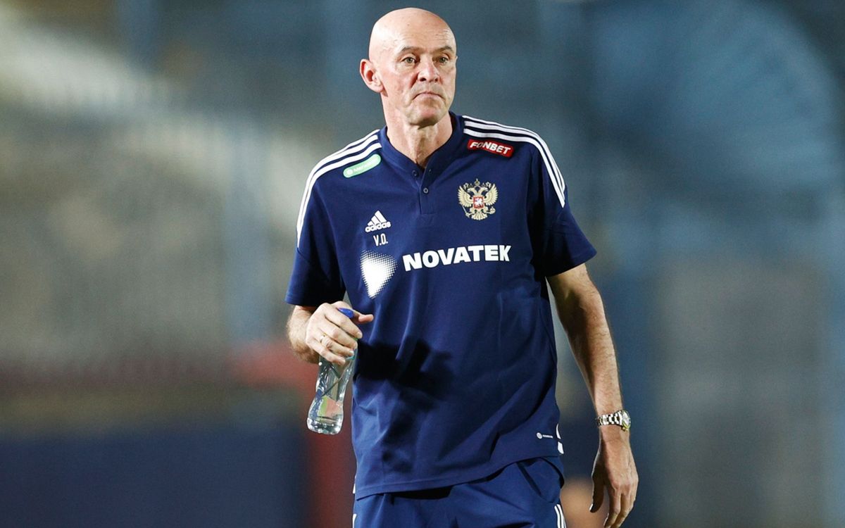 Онопко в 55 лет продемонстрировал мастерство игры в квадрат в сборной России: «Хорош, Савельич»