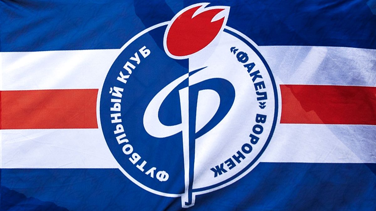 «Факел» продлил контракт с полузащитником Альшиным