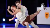 Костомаров пел, Дина Аверина выступала со своим женихом. Винер и Авербух сделали фигурно-гимнастический концерт
